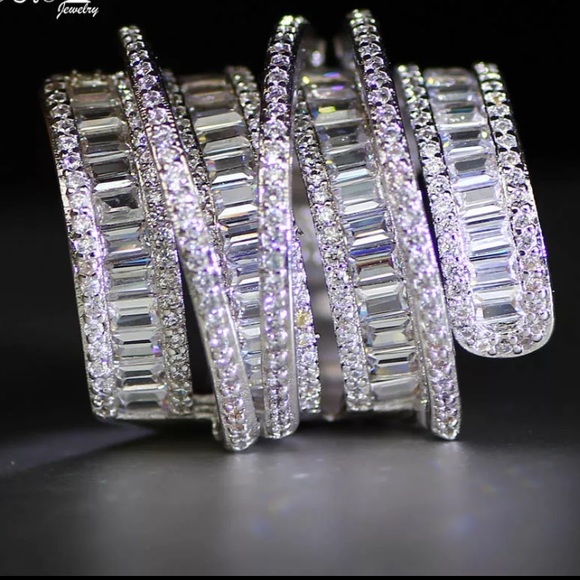 New Luxury 925 Sterling Silver High Quality Ring - Picture 3 of 8